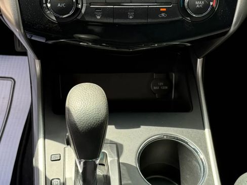 Used 2015 Nissan Altima 2.5 S w/ Sport Value Package FWD image 17