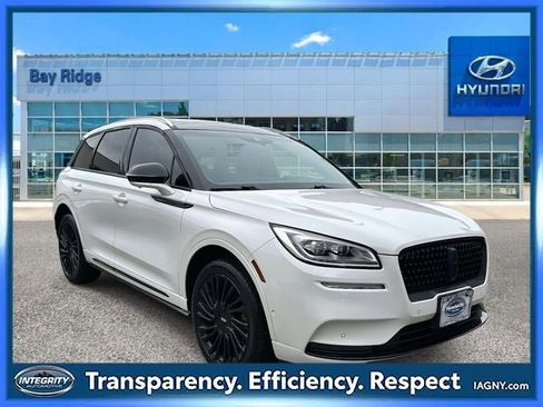 Used 2021 Lincoln Corsair Reserve w/ Equipment Group 201A image 1