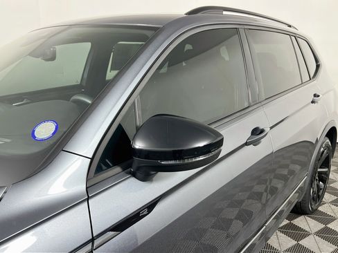 Used 2023 Volkswagen Tiguan SE R-Line FWD image 12