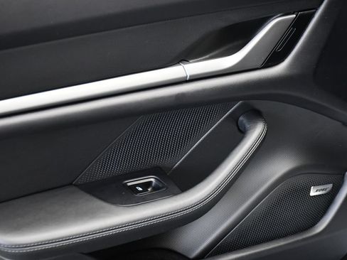 Certified 2025 Porsche Taycan AWD/4WD image 39