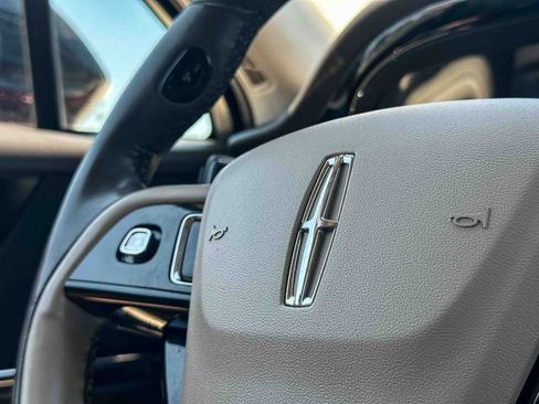 Used 2020 Lincoln Corsair Reserve FWD image 31