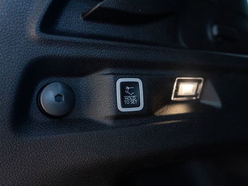 New 2025 Jeep Grand Cherokee L Limited w/ Trailer Tow Package image 9