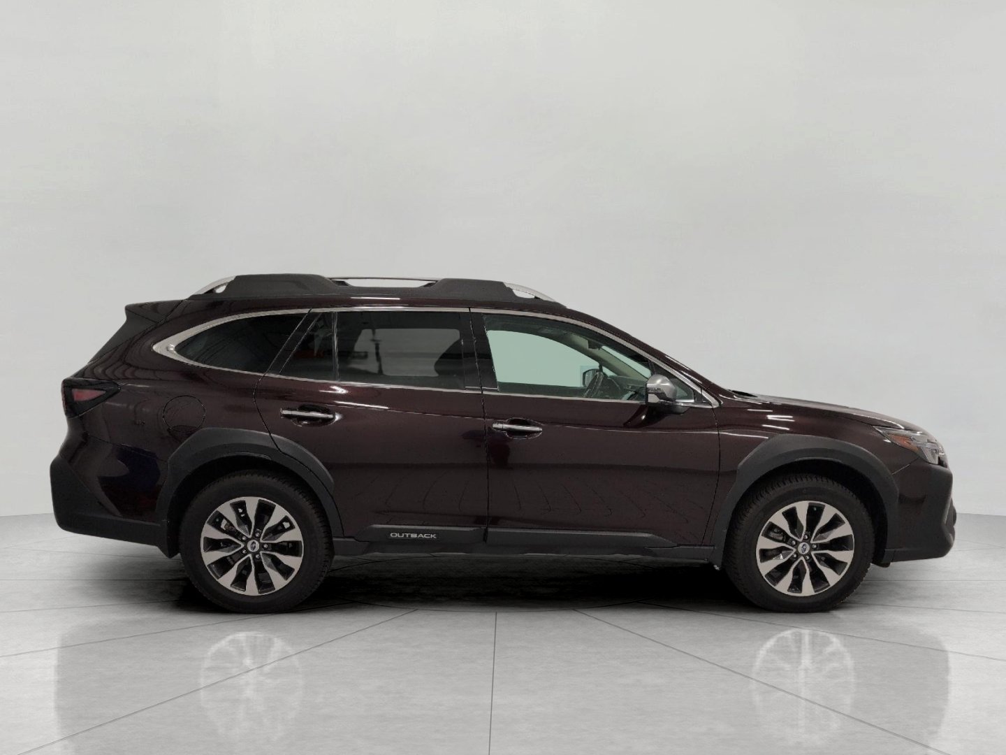 Used 2024 Subaru Outback Touring AWD/4WD image 11