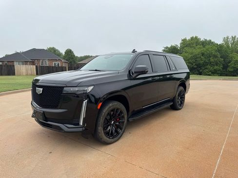 Used 2021 Cadillac Escalade ESV Sport w/ Driver Assist Tech Package AWD/4WD image 1