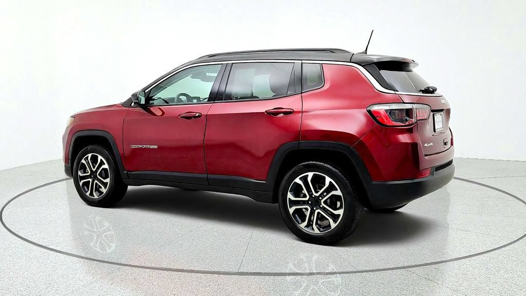 Used 2022 Jeep Compass Limited AWD/4WD image 7