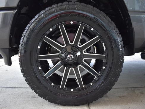 Used 2020 RAM 1500 Big Horn AWD/4WD image 14