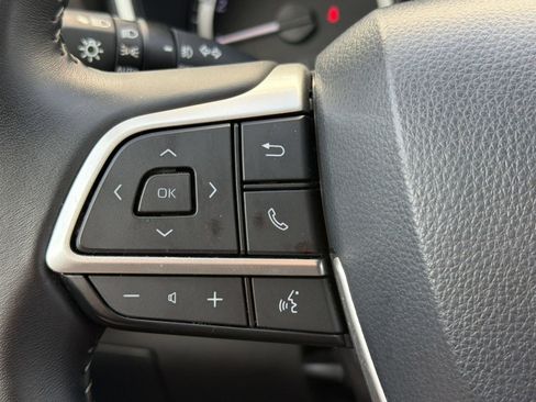 Used 2026 Toyota Highlander XLE AWD/4WD image 14