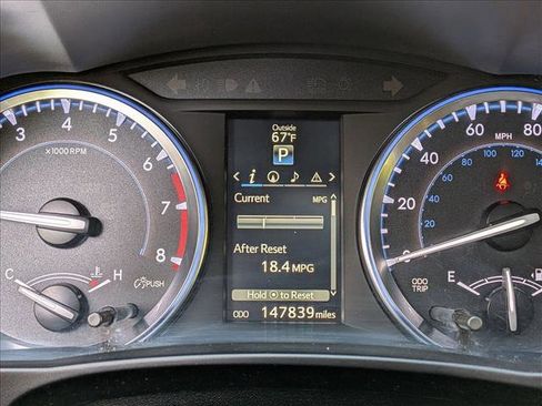 Used 2016 Toyota Highlander XLE AWD/4WD image 11