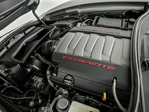 Used 2016 Chevrolet Corvette Stingray Coupe RWD image 12