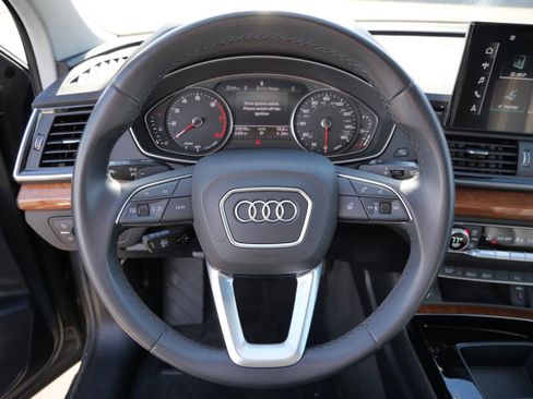 Used 2023 Audi Q5 2.0T Premium w/ Convenience Package image 28