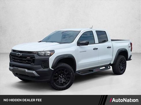 Used 2024 Chevrolet Colorado Trail Boss w/ Advanced Trailering Package AWD/4WD image 1