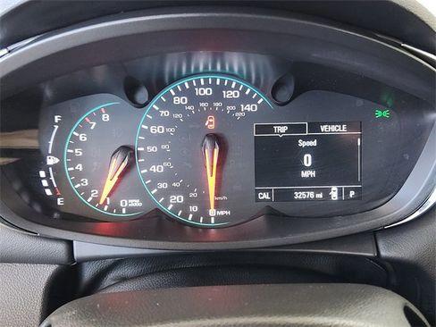 Used 2022 Chevrolet Trax LT w/ LT Convenience Package image 20