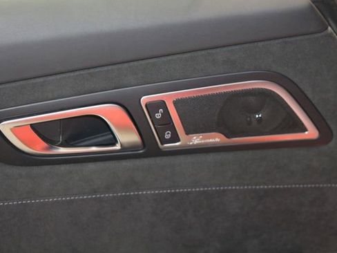 Used 2018 Mercedes-Benz AMG GT R image 24