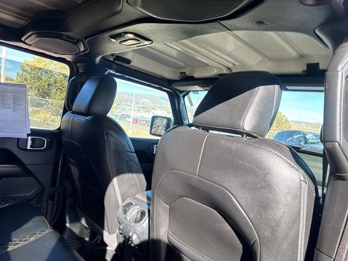 Used 2021 Jeep Wrangler Unlimited Sahara image 27