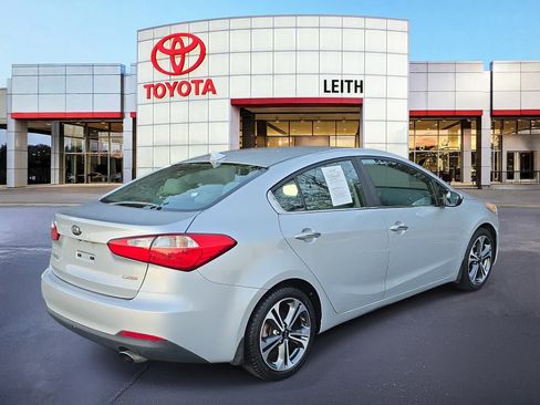 Used 2016 Kia Forte EX w/ EX Premium Package image 5