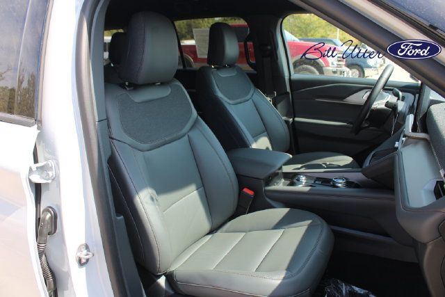 New 2027 Ford Explorer Active w/ Active Comfort Package RWD image 7