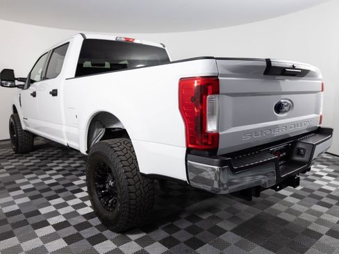 Used 2019 Ford F250 XLT image 5
