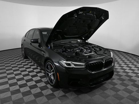 Used 2023 BMW M5 w/ Executive Package image 31
