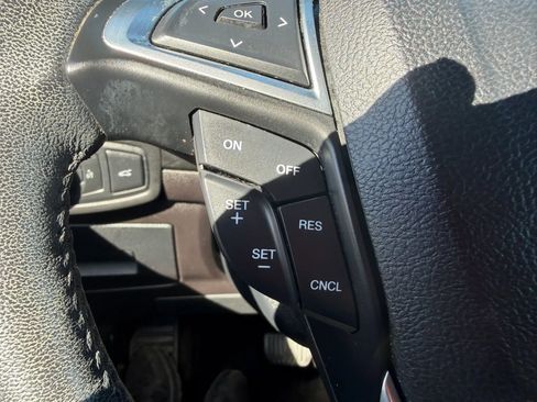 Used 2016 Ford Edge SEL w/ Equipment Group 201A AWD/4WD image 14