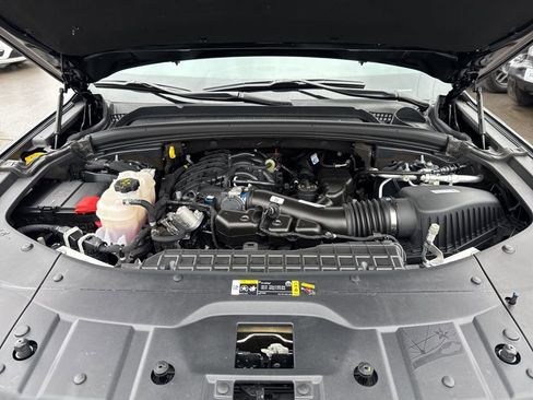 Used 2024 Jeep Grand Cherokee Laredo X w/ Trailer Tow Package image 31