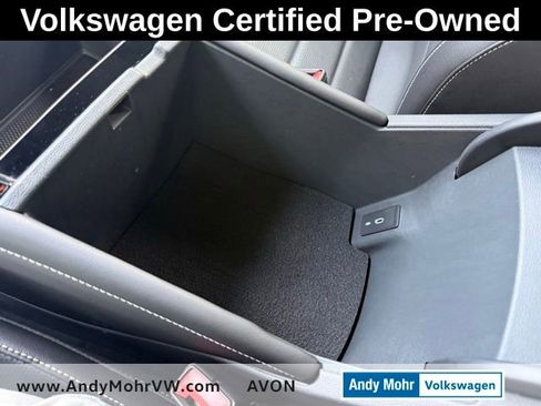 Used 2024 Volkswagen Atlas Cross Sport SEL R-Line AWD/4WD image 33