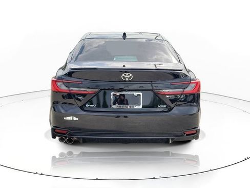 Used 2025 Toyota Camry XSE FWD image 6