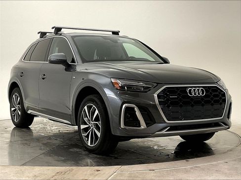 Used 2023 Audi Q5 2.0T Premium Plus w/ Premium Plus Package AWD/4WD image 2