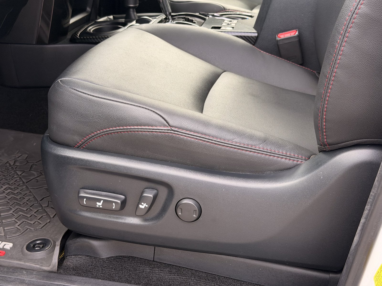 Used 2024 Toyota 4Runner TRD Pro AWD/4WD image 15
