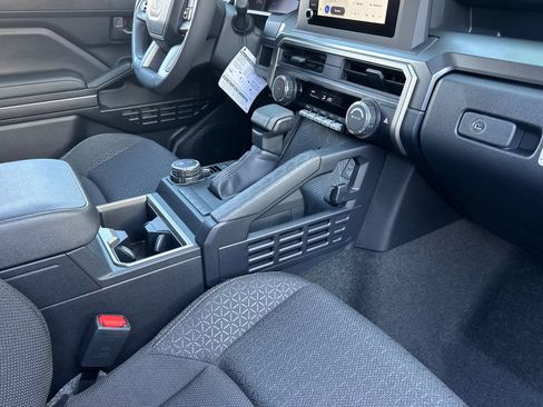 Used 2025 Toyota 4Runner SR5 image 16