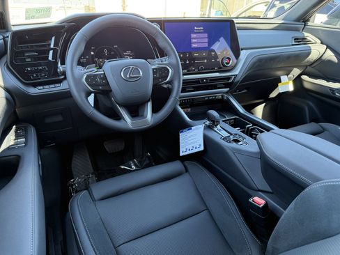 New 2026 Lexus TX 550h AWD Plug-In Hybrid image 26