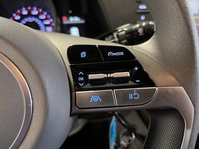 Used 2023 Hyundai Elantra SE FWD image 28