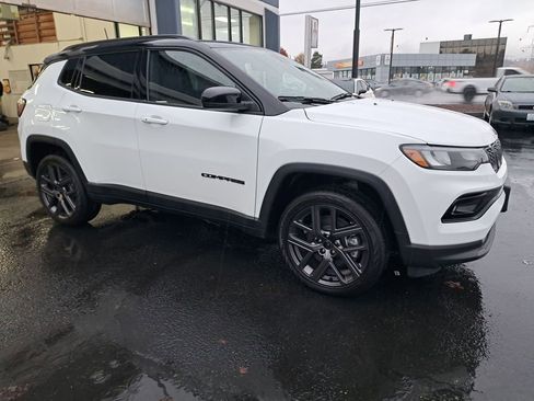 New 2026 Jeep Compass Limited w/ Sun, Sound & Navigation Group AWD/4WD image 7