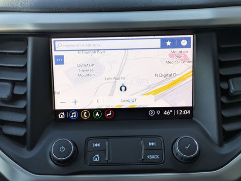 Used 2022 GMC Acadia Denali w/ Denali Ultimate Package image 18