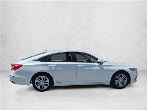 Used 2020 Honda Accord LX image 4