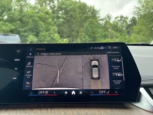 New 2025 BMW X1 xDrive28i w/ Technology Package image 44