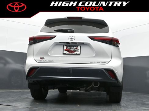 New 2026 Toyota Highlander Limited AWD/4WD image 39