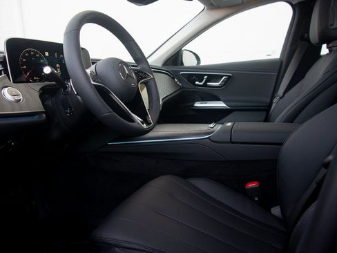 Certified 2025 Mercedes-Benz E 350 4MATIC Sedan image 20