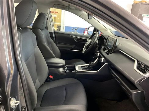 Used 2019 Toyota RAV4 LE w/ All Weather Liner Package AWD/4WD image 11