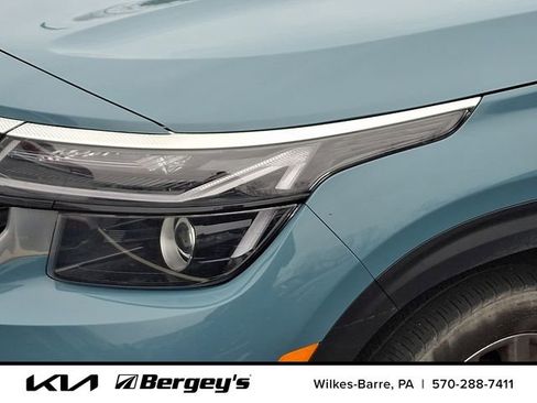Certified 2024 Kia Seltos S image 9
