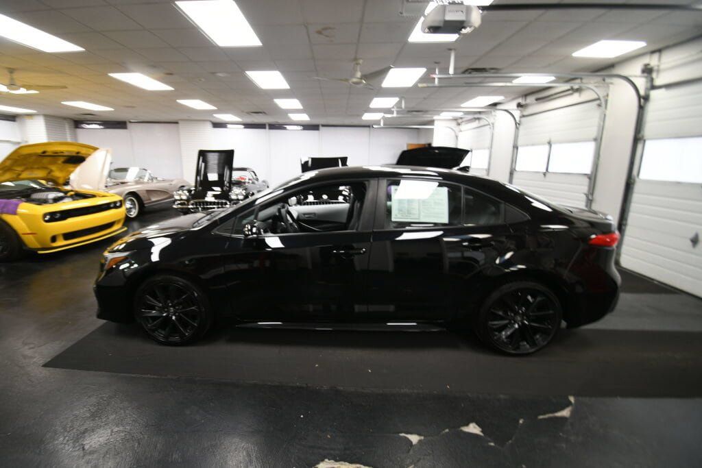 Used 2023 Toyota Corolla SE w/ Carpet Mat Package (TMS) FWD image 4