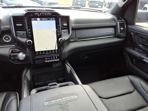Used 2024 RAM 1500 Limited image 16