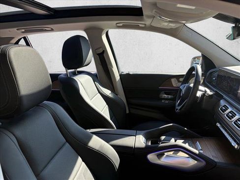 Used 2025 Mercedes-Benz GLE 350 4MATIC image 24