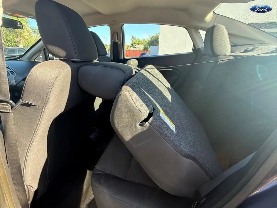 Used 2012 Ford Fiesta SE FWD image 17