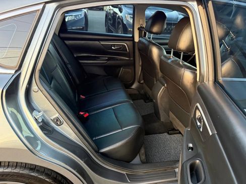 Used 2018 Nissan Altima 2.5 SR w/ SR Special Edition image 11