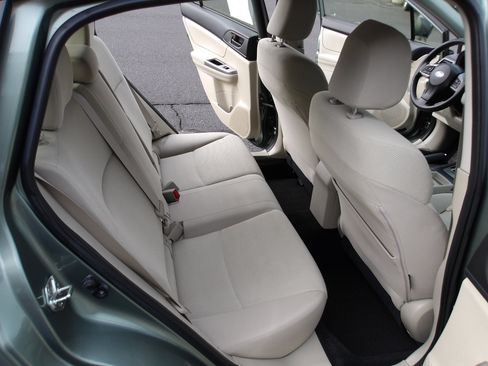 Used 2015 Subaru Impreza 2.0i image 12