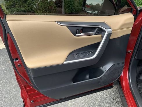 Certified 2023 Toyota RAV4 Limited AWD/4WD image 17