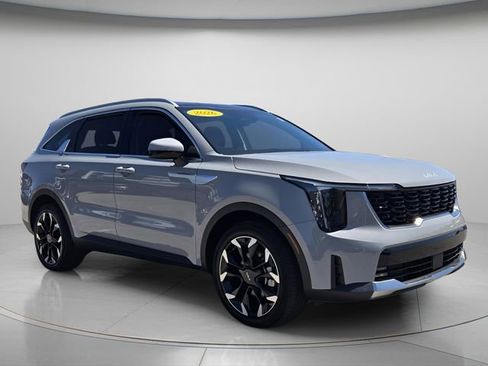 Used 2026 Kia Sorento EX w/ EX Premium Package FWD image 9