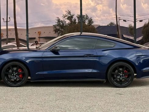 Used 2018 Ford Mustang GT image 4