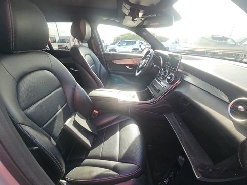 Used 2019 Mercedes-Benz GLC 300 w/ Premium Package image 8