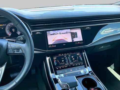 Used 2023 Audi Q8 Premium Plus w/ Premium Plus Package AWD/4WD image 7